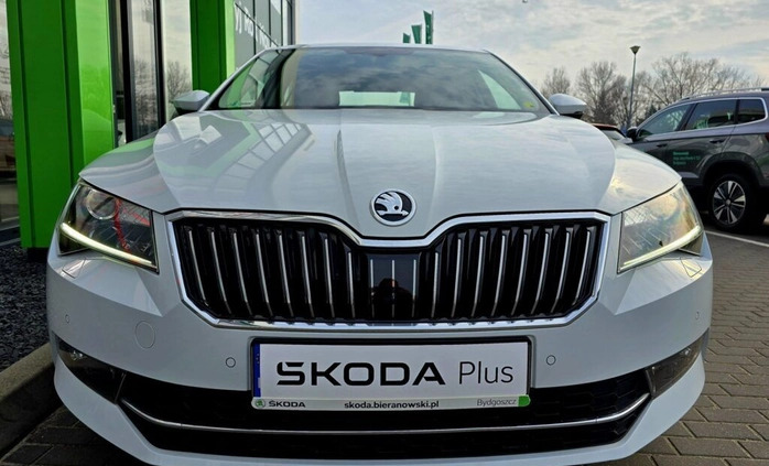 Skoda Superb cena 93900 przebieg: 57004, rok produkcji 2019 z Świdnica małe 742